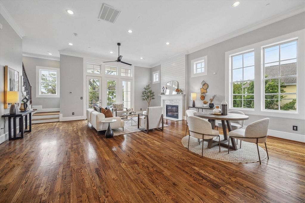 Short-term lease (2 mo)