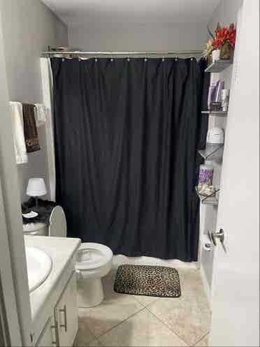 PRIVATE ROOM BY 
THE BEACH AVAILABLE