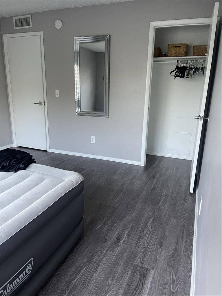 PRIVATE ROOM BY
THE BEACH AVAILABLE