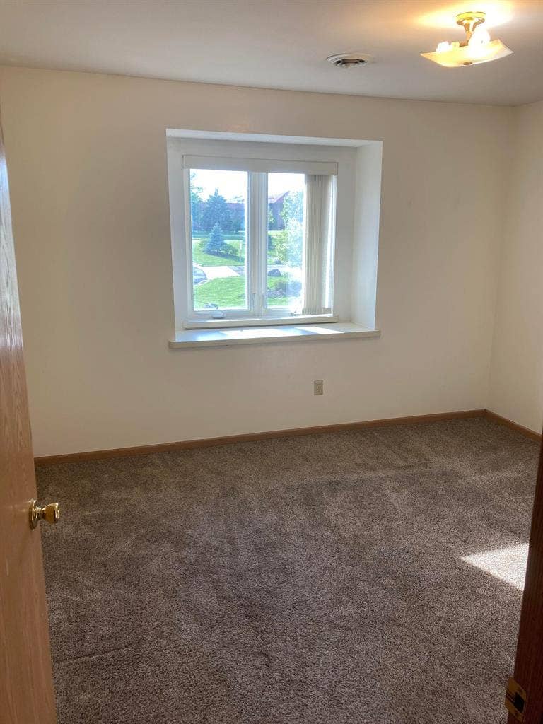 Room available Fitchburg May first