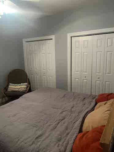 3 bedroom apartment in center of MB