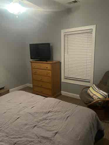 3 bedroom apartment in center of MB