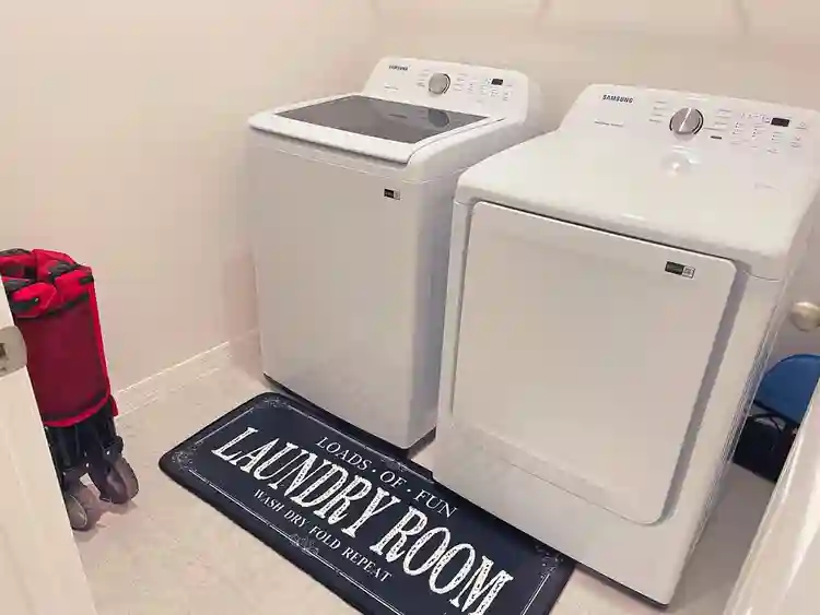 Chill spot with pool access