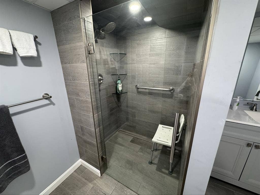 Room in Yarmouth Port $
