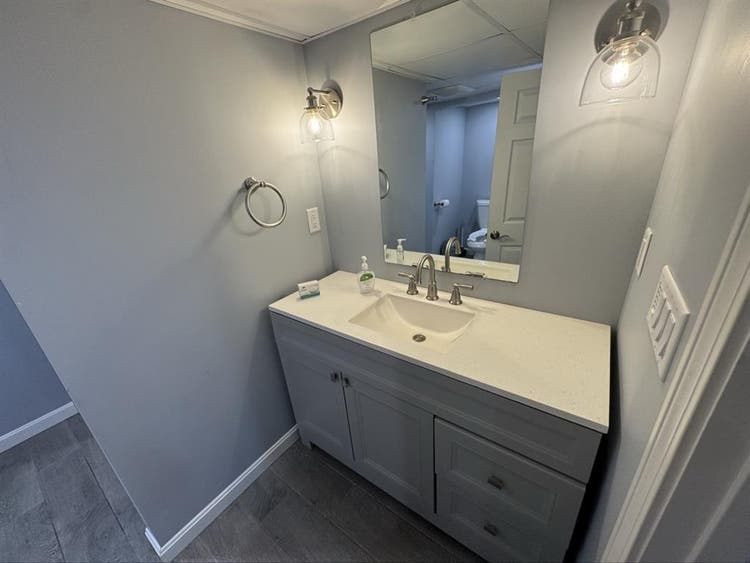 Room in Yarmouth Port $