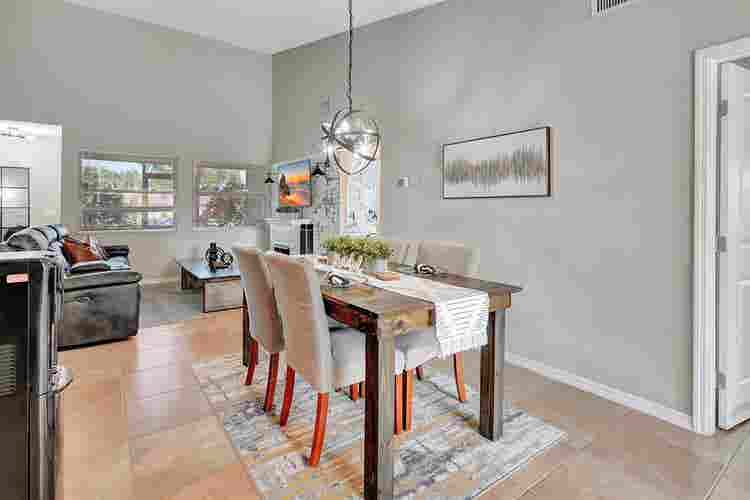 Rustic Cozy Escape - BR