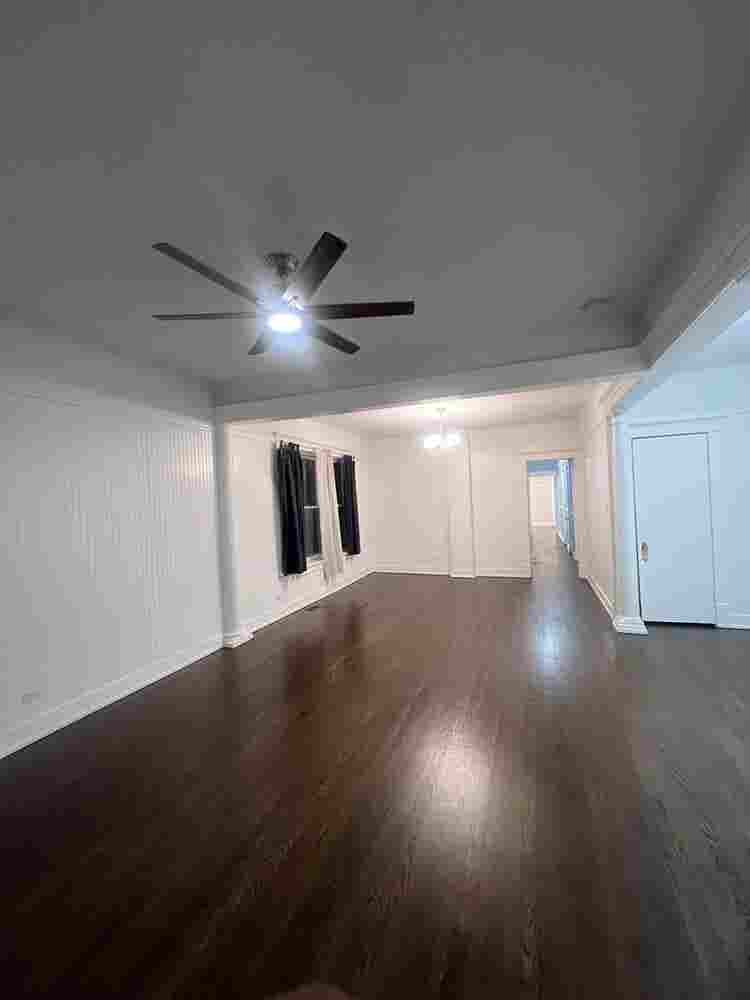Bedroom for rent/ shared apartmentt