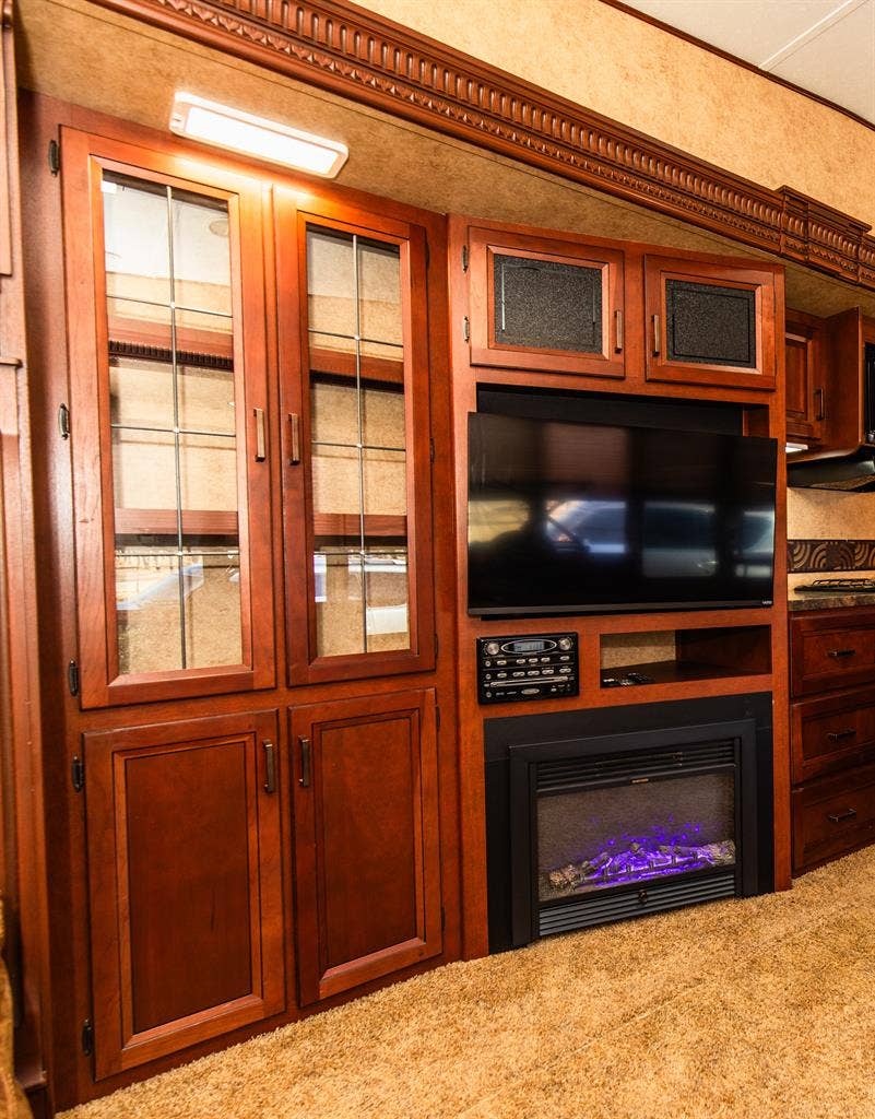 Luxury living in this roomy RV