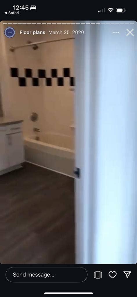 Looking for a roommate