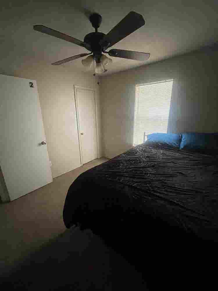 Room For Rent!