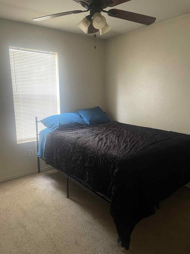 Room For Rent!