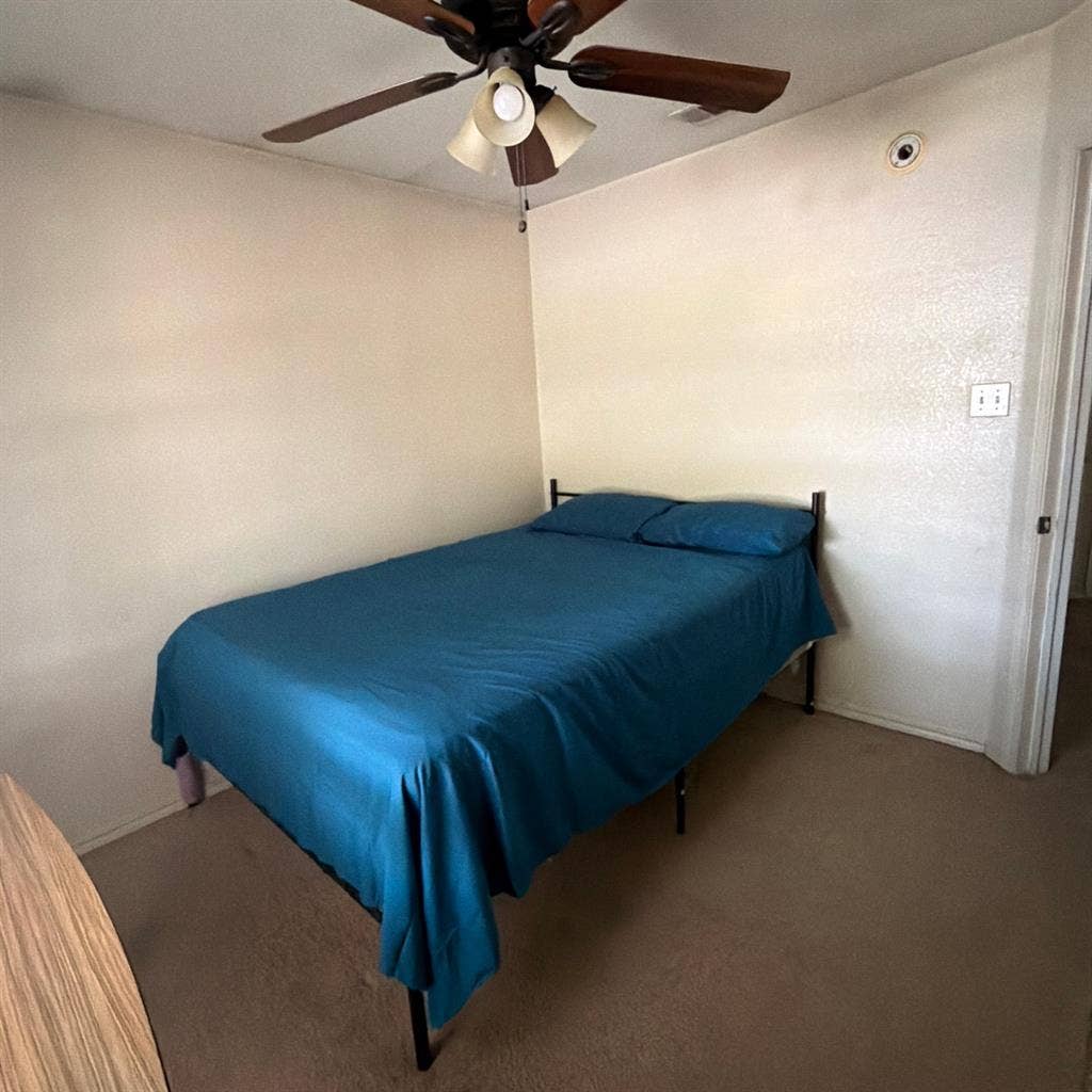 Room For Rent!