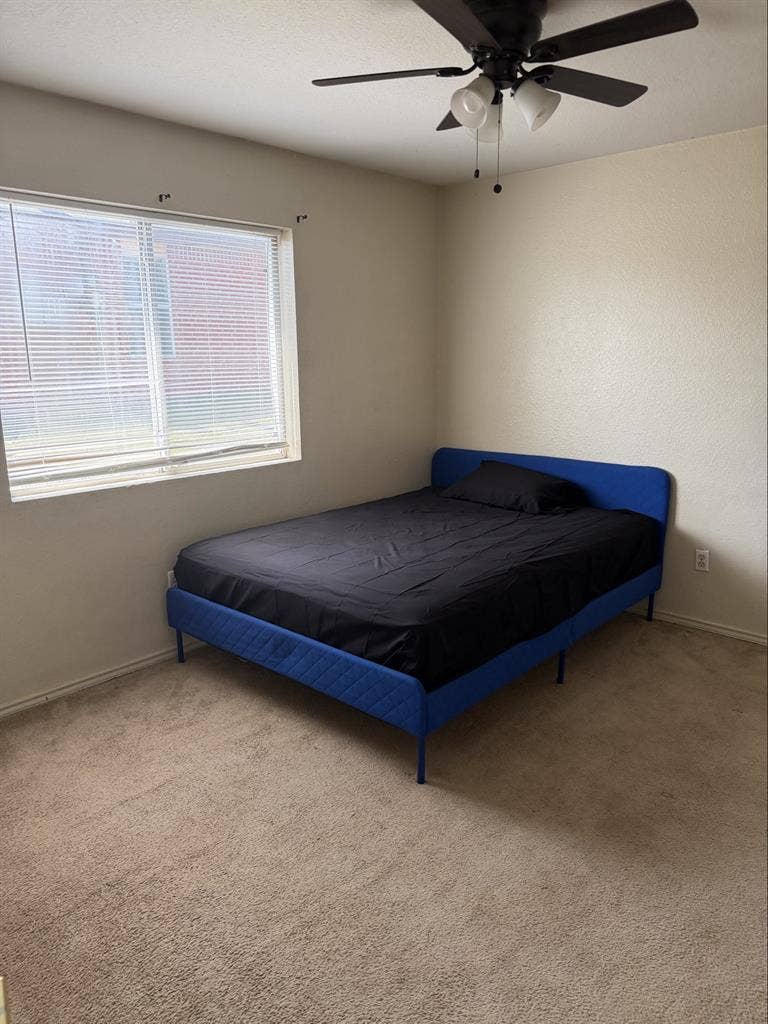 Room For Rent!