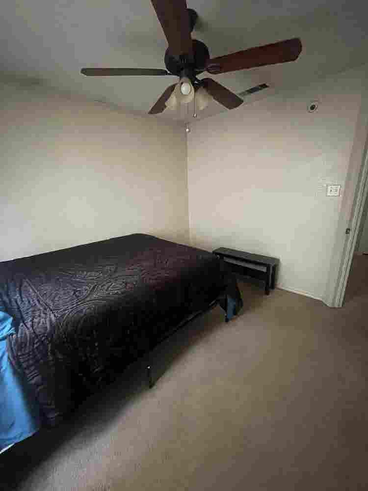 Room For Rent!