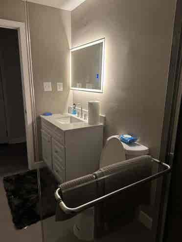 Private Bed/Private Bath Studio