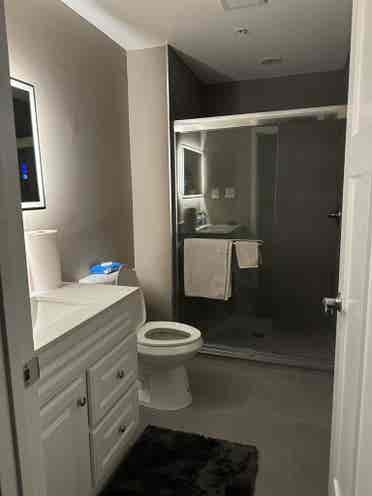 Private Bed/Private Bath Studio