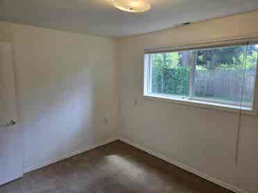 Nice rooms in clean house