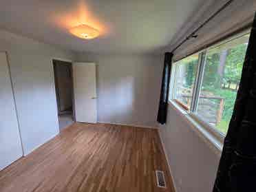 Nice rooms in clean house