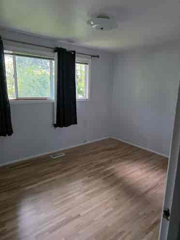 Nice rooms in clean house