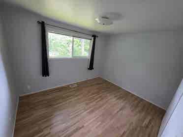 Nice rooms in clean house