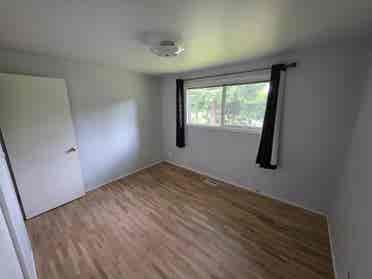Nice rooms in clean house