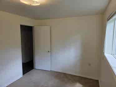 Nice rooms in clean house