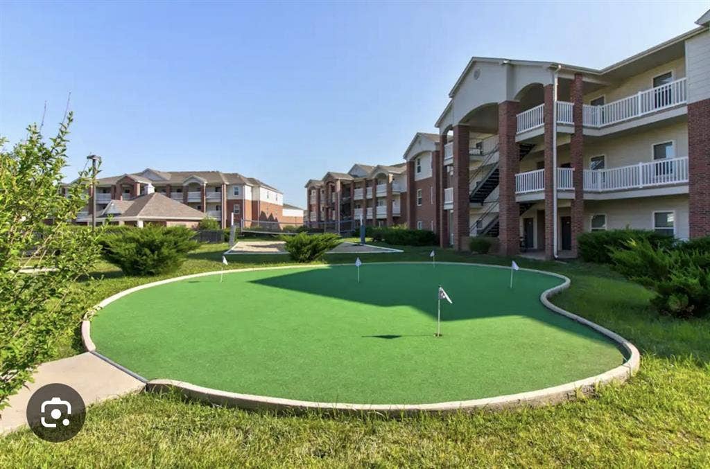 One bedroom at the Links