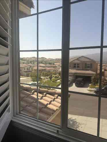 CORONA, CA **FEMALE  *NO PETS