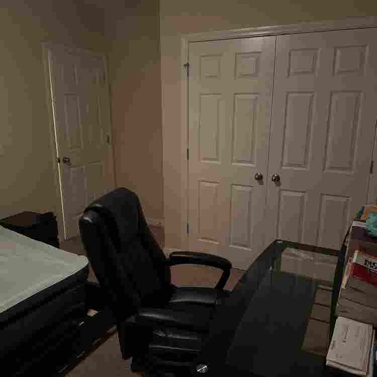 Room Available in a Cozy Home!