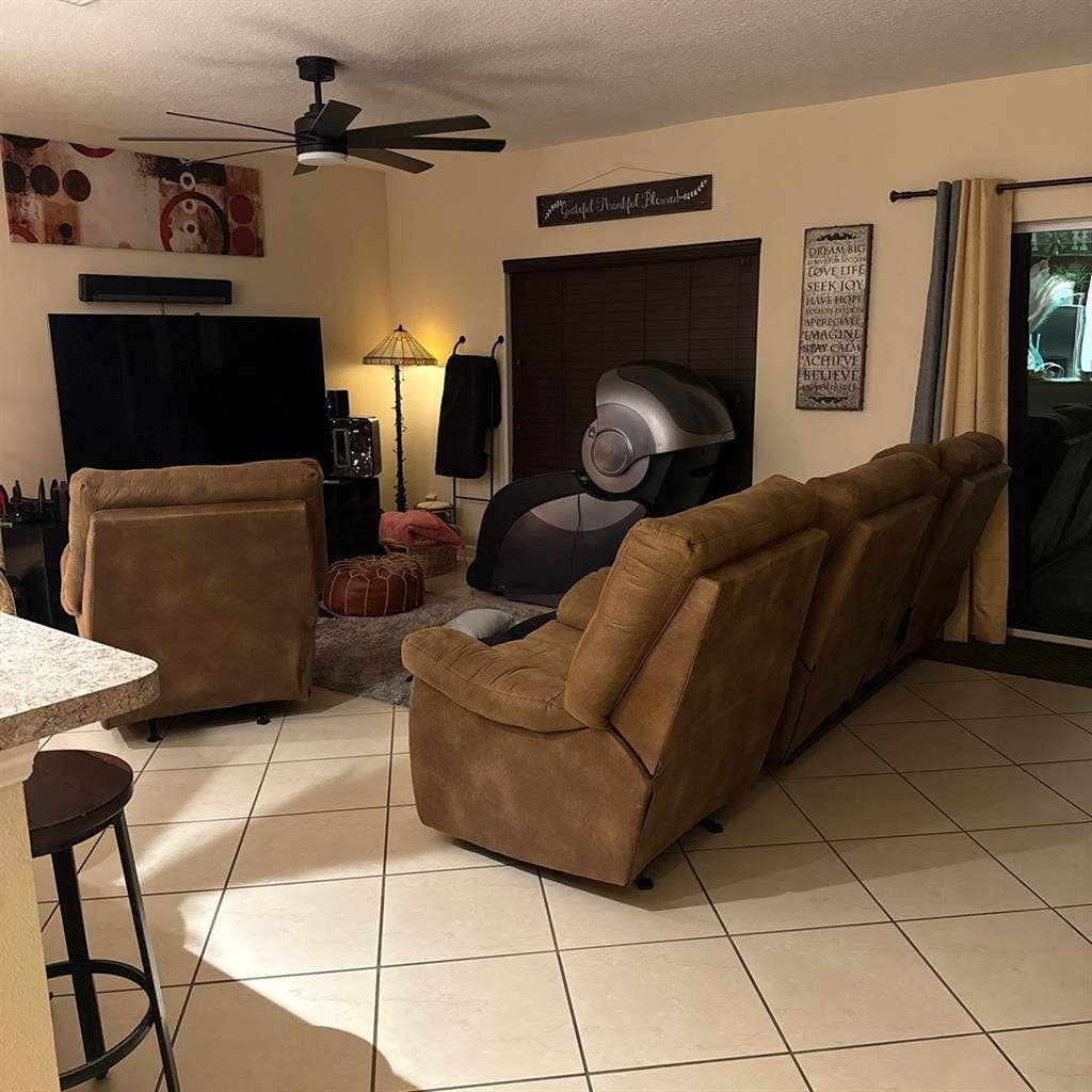 Room Available in a Cozy Home!