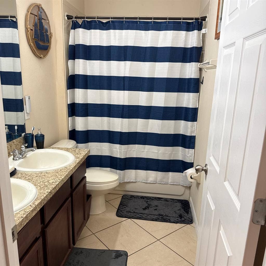 Room Available in a Cozy Home!