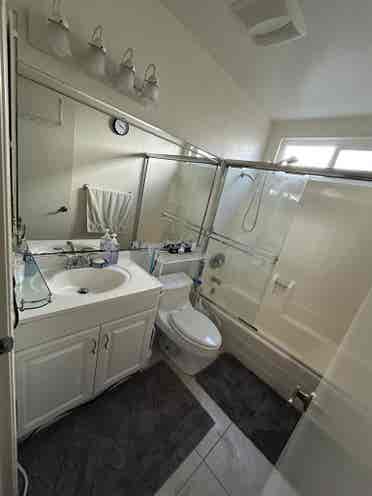 Room available in Diamond Bar