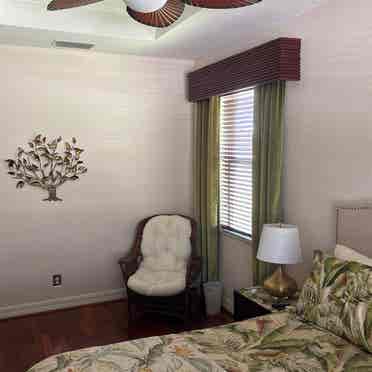 Looking for a roommate in my home