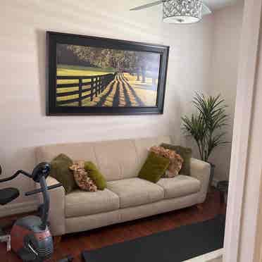 Looking for a roommate in my home