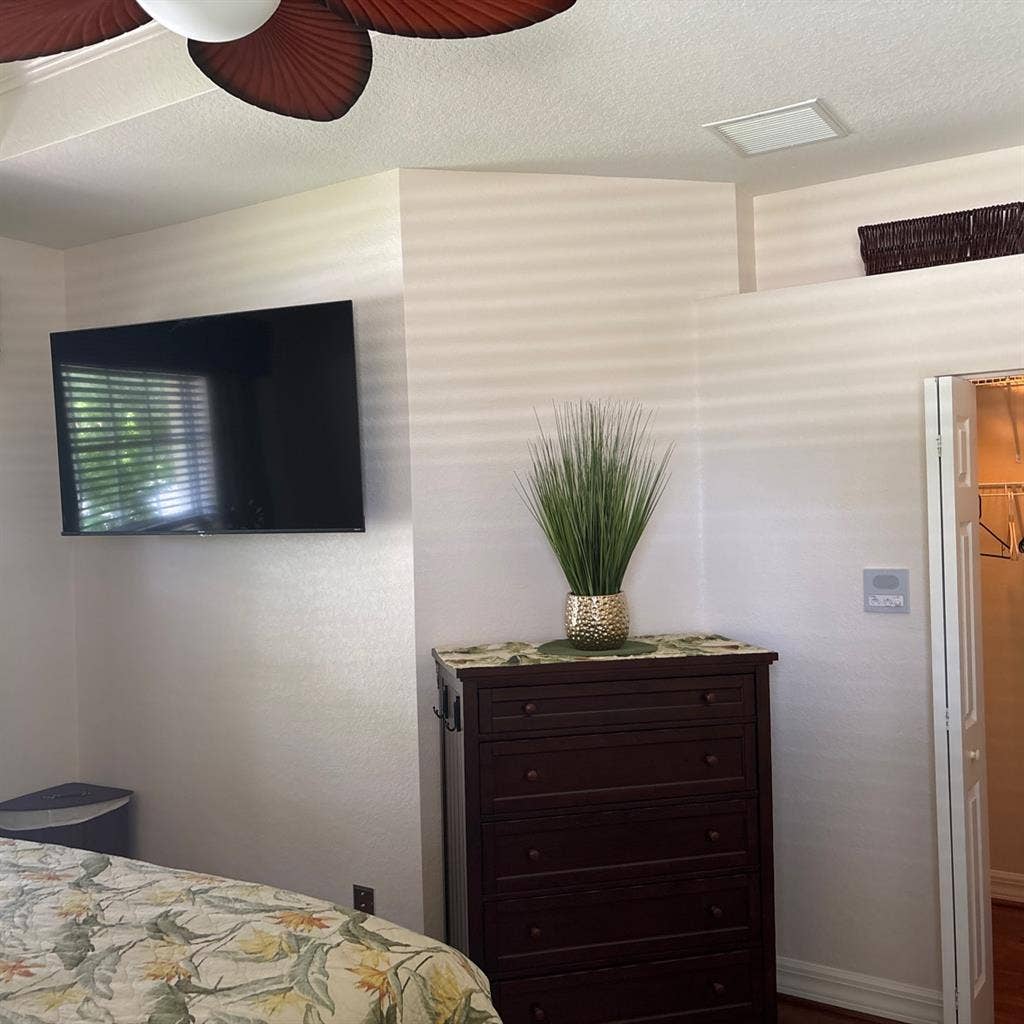 Looking for a roommate in my home