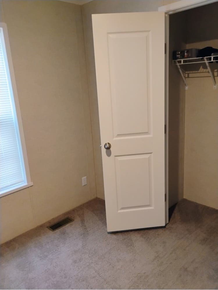 Room for rent $