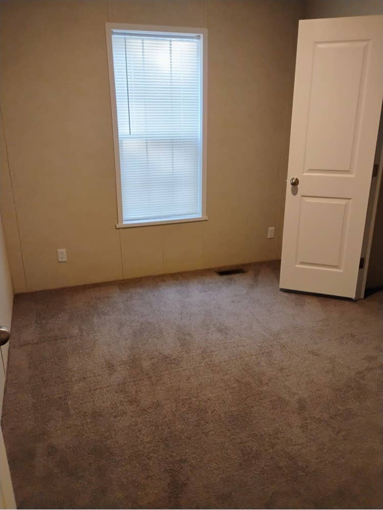 Room for rent $
