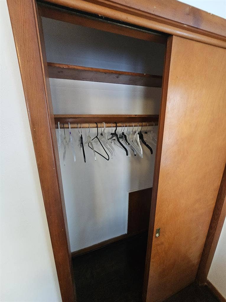 Private Room w/ Laundry & Cleaning!