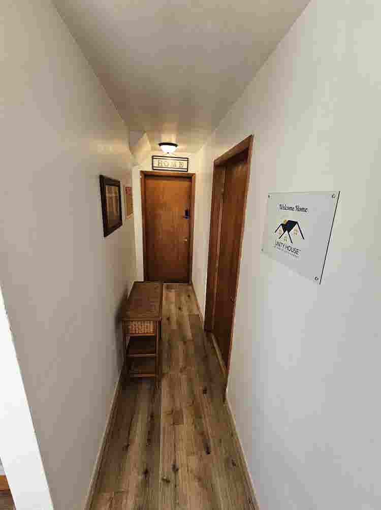 Private Room w/ Laundry & Cleaning!