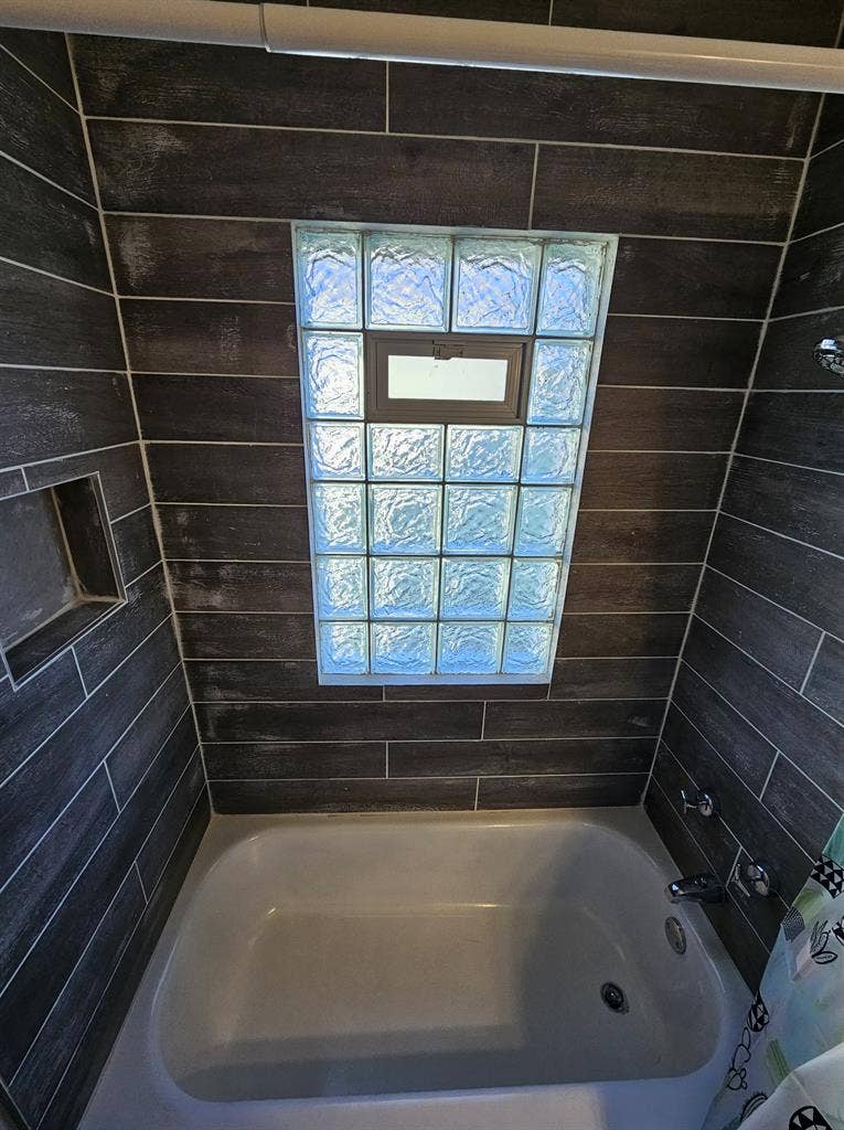 Private Room w/ Laundry & Cleaning!