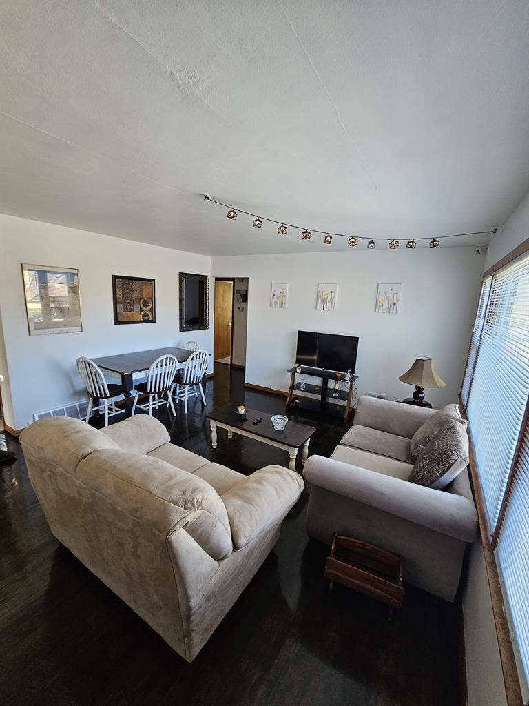 Private Room w/ Laundry & Cleaning!