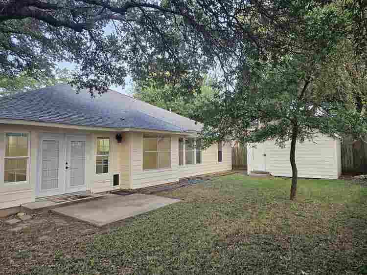 Furnished Room in Serene Cedar Park