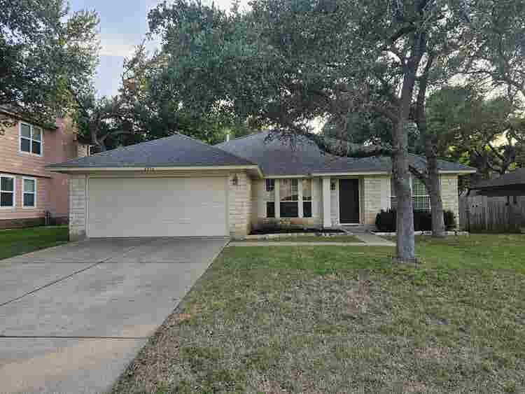 Furnished Room in Serene Cedar Park