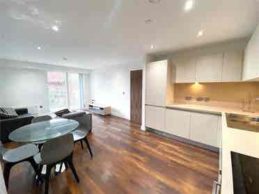 Available One bedroom apartment