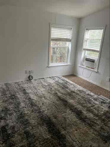 Private room, Includes utilities