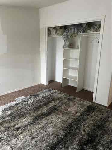 Private room, Includes utilities