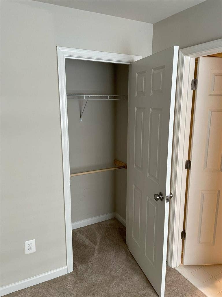 Single room in basement
