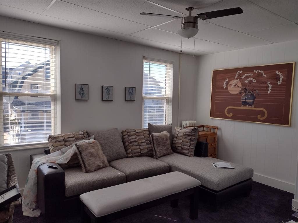 Roommate wanted to share apartment
