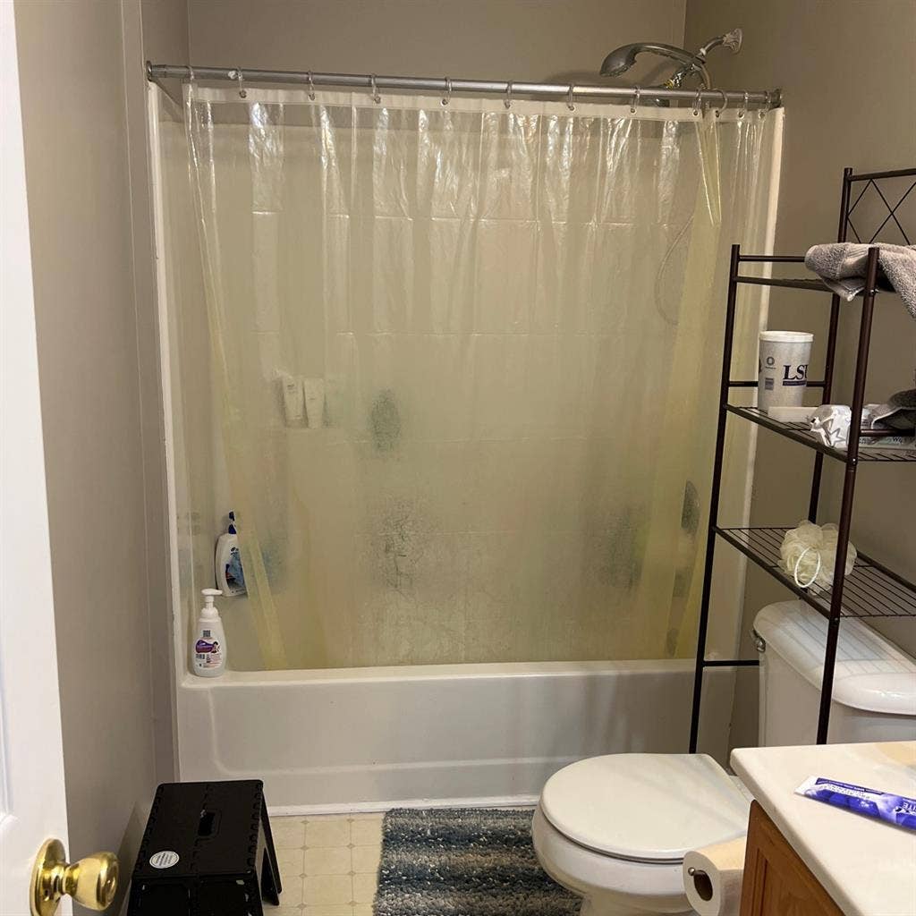 Looking for responsible roommate.
