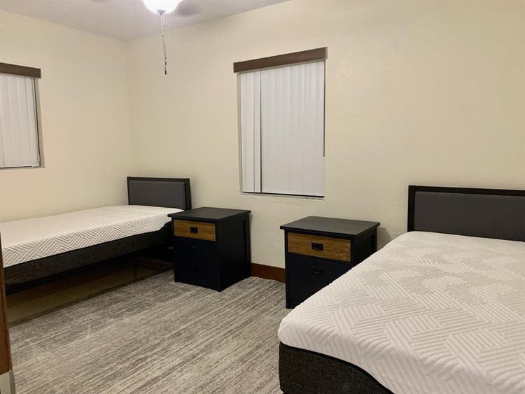 Shared rooms. J1 friendly